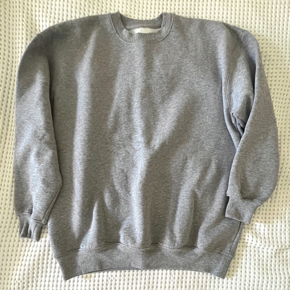 Aritzia Wilfred Free Fleece Oversized Grey Sweatshirt Size 1